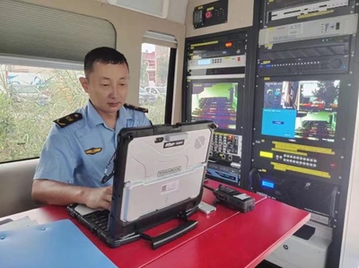 厦门生态环境部门以案促建 应急指挥车驶向环保实战前沿